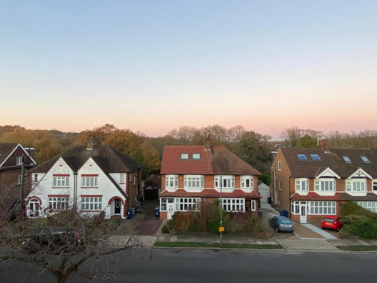 Quiet North London - 2 X Double Bedrooms - Close To Station And 20Mins Central London Totteridge Exteriér fotografie